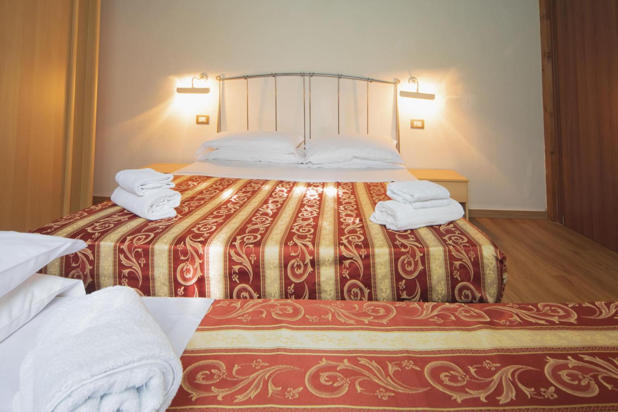 Heliopolis Camping & Village Pineto Exterior foto