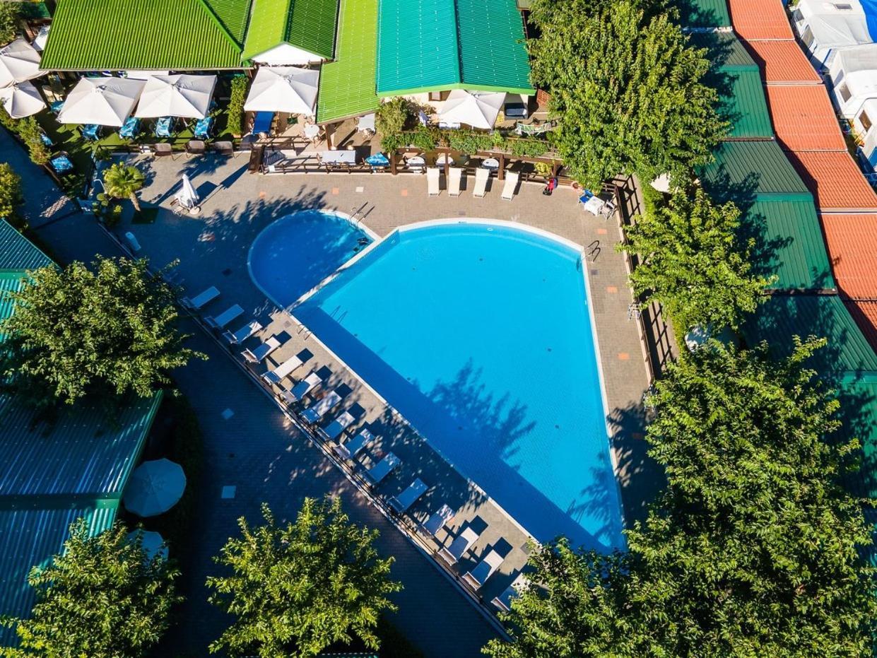 Heliopolis Camping & Village Pineto Exterior foto